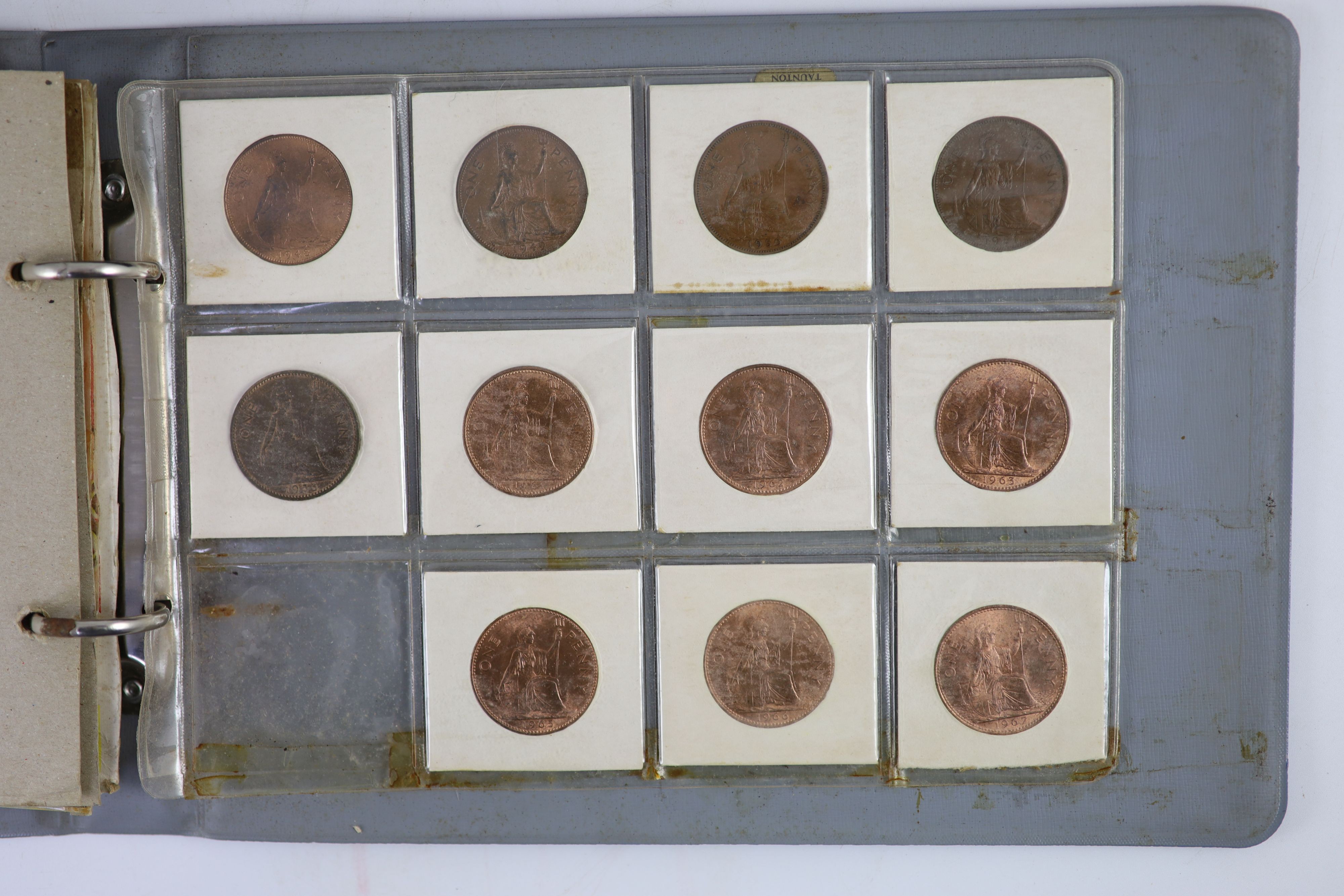 Queen Victoria to Queen Elizabeth II one penny coins, a long run from 1901-1967, the majority good EF to aUNC, including scarce 1904, 1922 and 1926 one pennies, aUNC